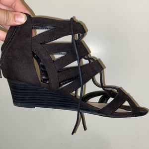 Black Seychelles Sandals with 1.5” Heel and String
